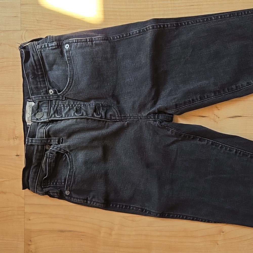 Madewell 10" high rise skinny jeans.  Black.  Size 25
